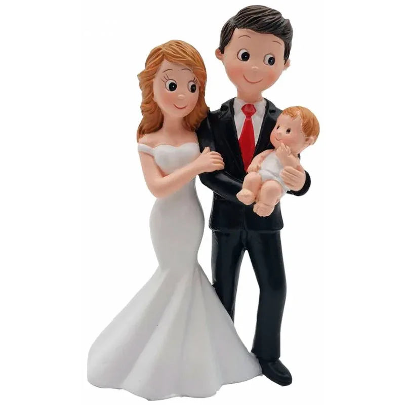 FIGURA PASTEL NOVIOS CON BEBE - yupiparty